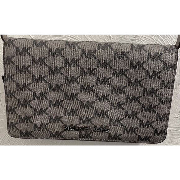 Michael Kors Jet Set Item Clutch MF Crossbody Light Gray - Picture 1 of 13